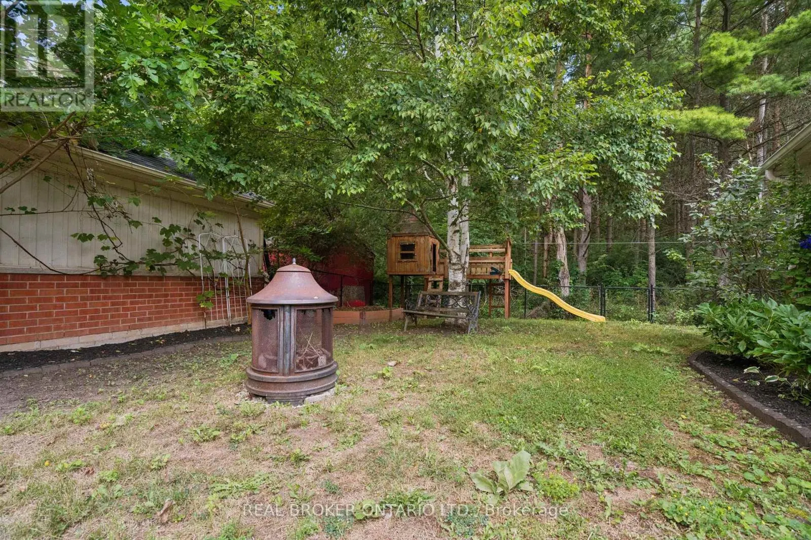 167 ACADEMY PLACE