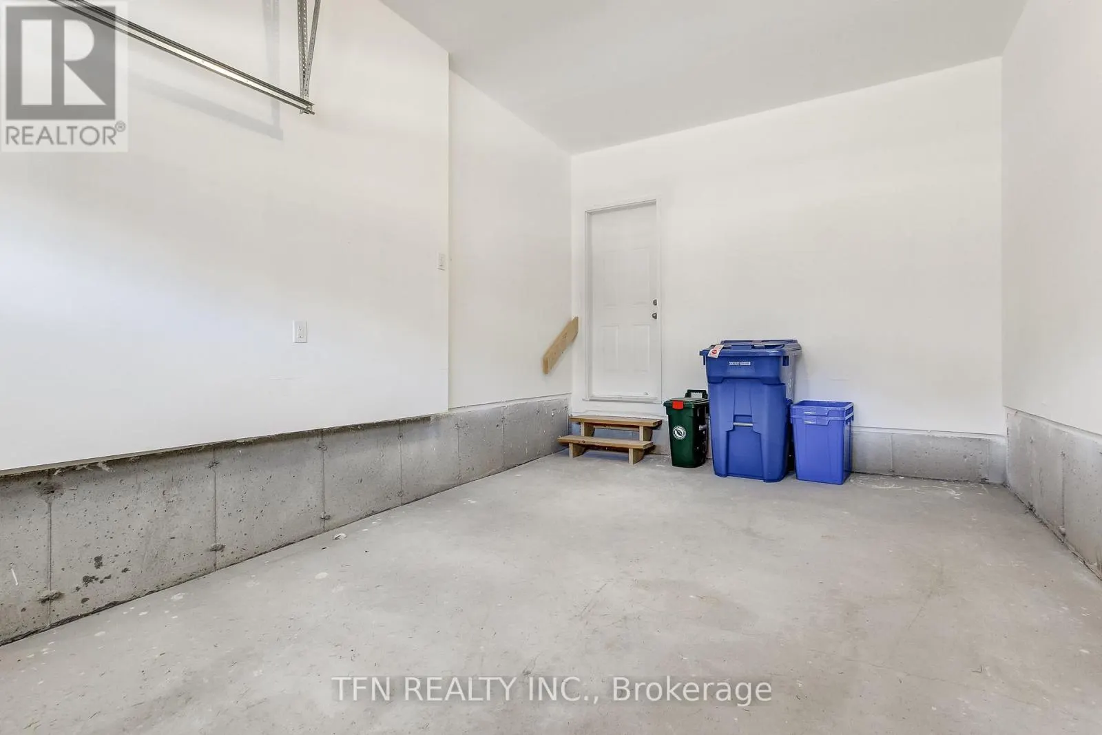86 MCGILL AVENUE