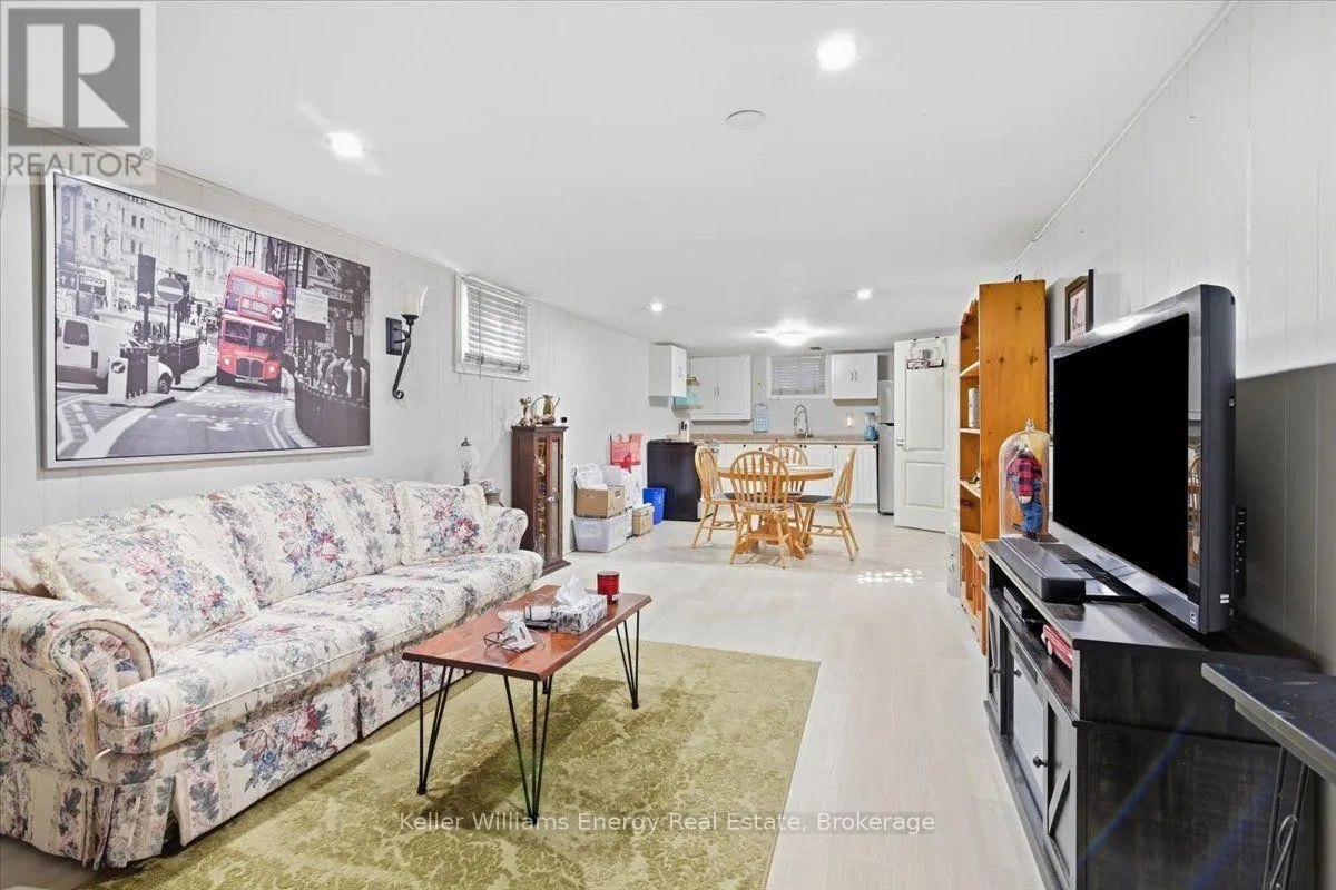 30 DOMINION DRIVE