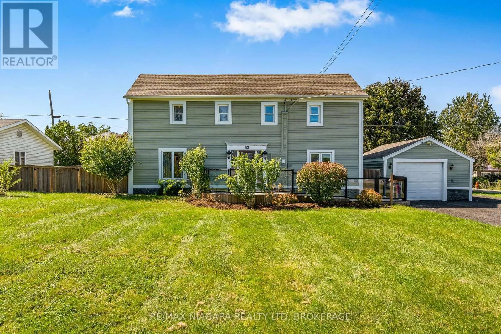121 KNOLL STREET