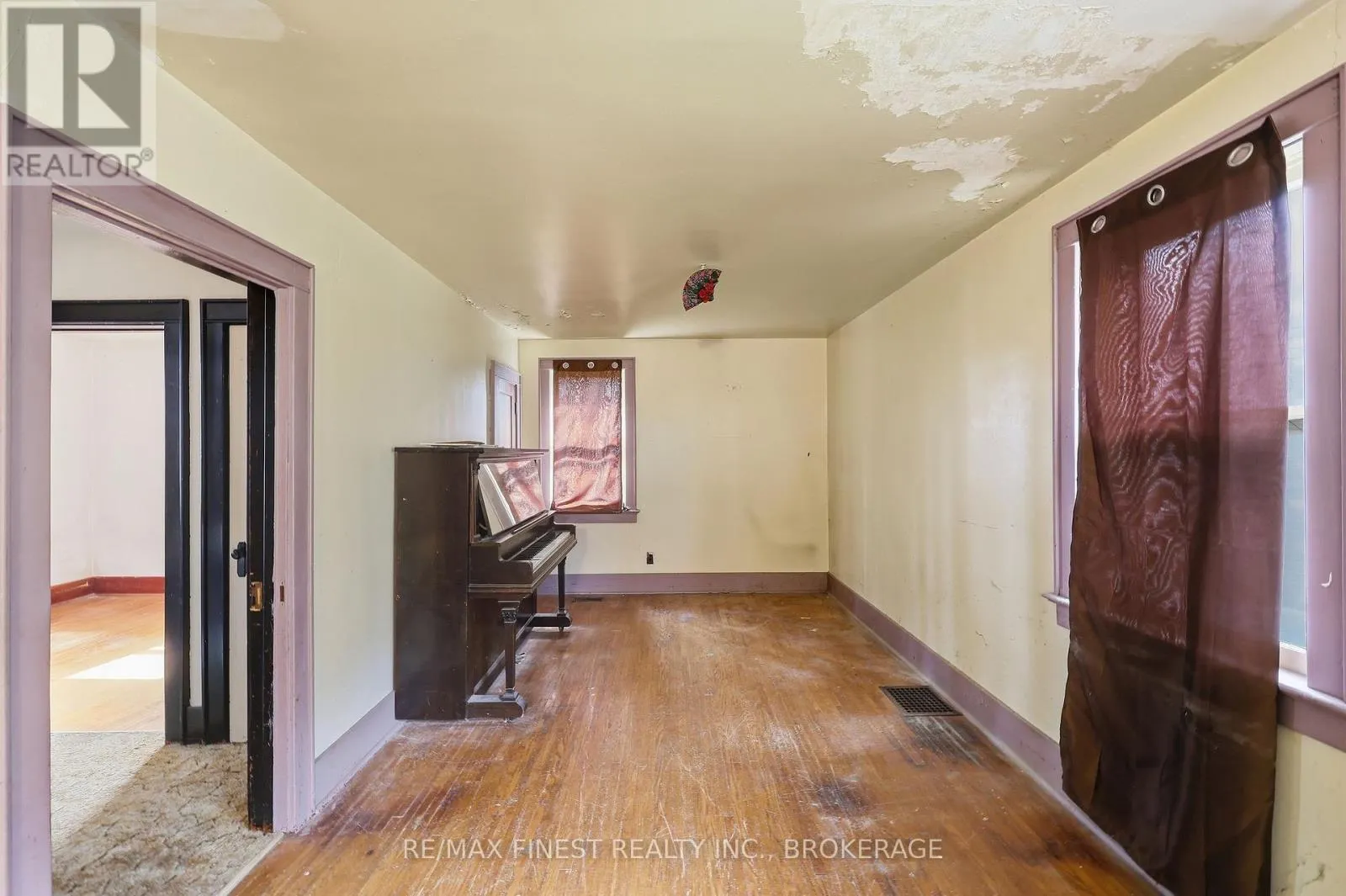 162 MACK STREET