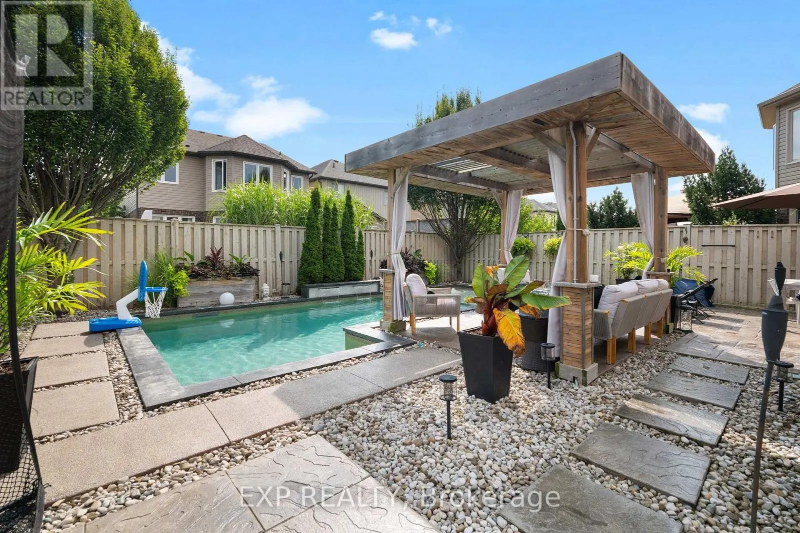 6464 DESANKA AVENUE