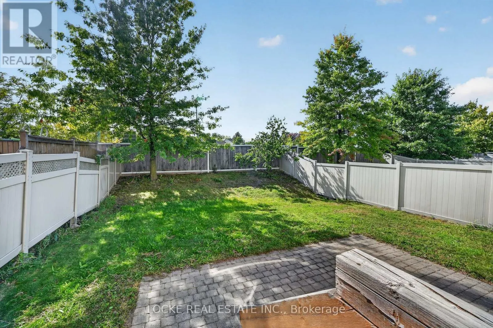 658 EVERLASTING CRESCENT