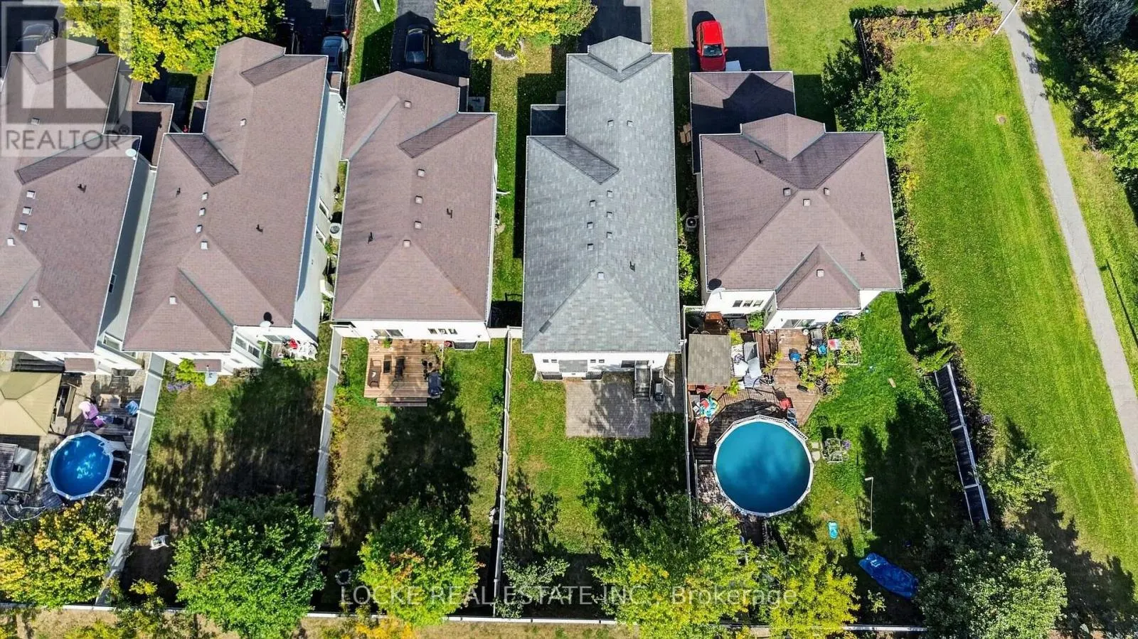 658 EVERLASTING CRESCENT