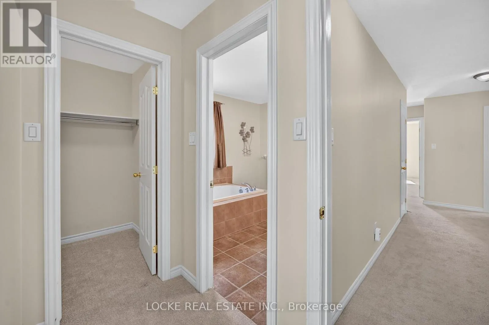 658 EVERLASTING CRESCENT