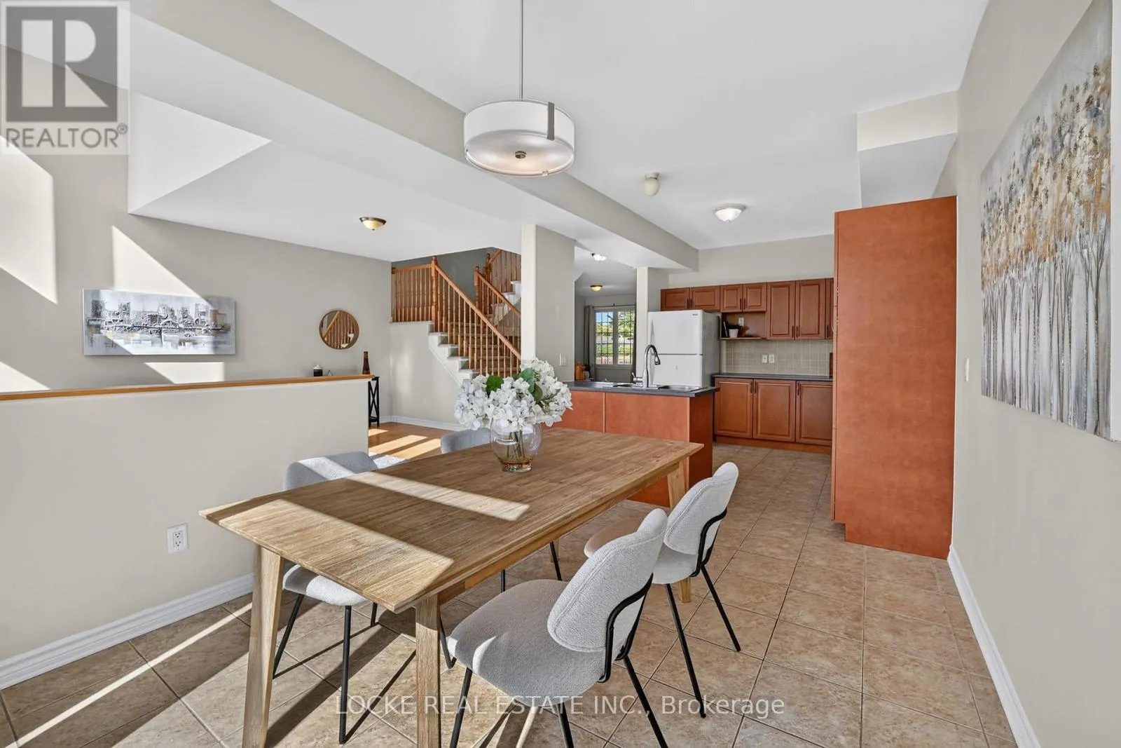658 EVERLASTING CRESCENT