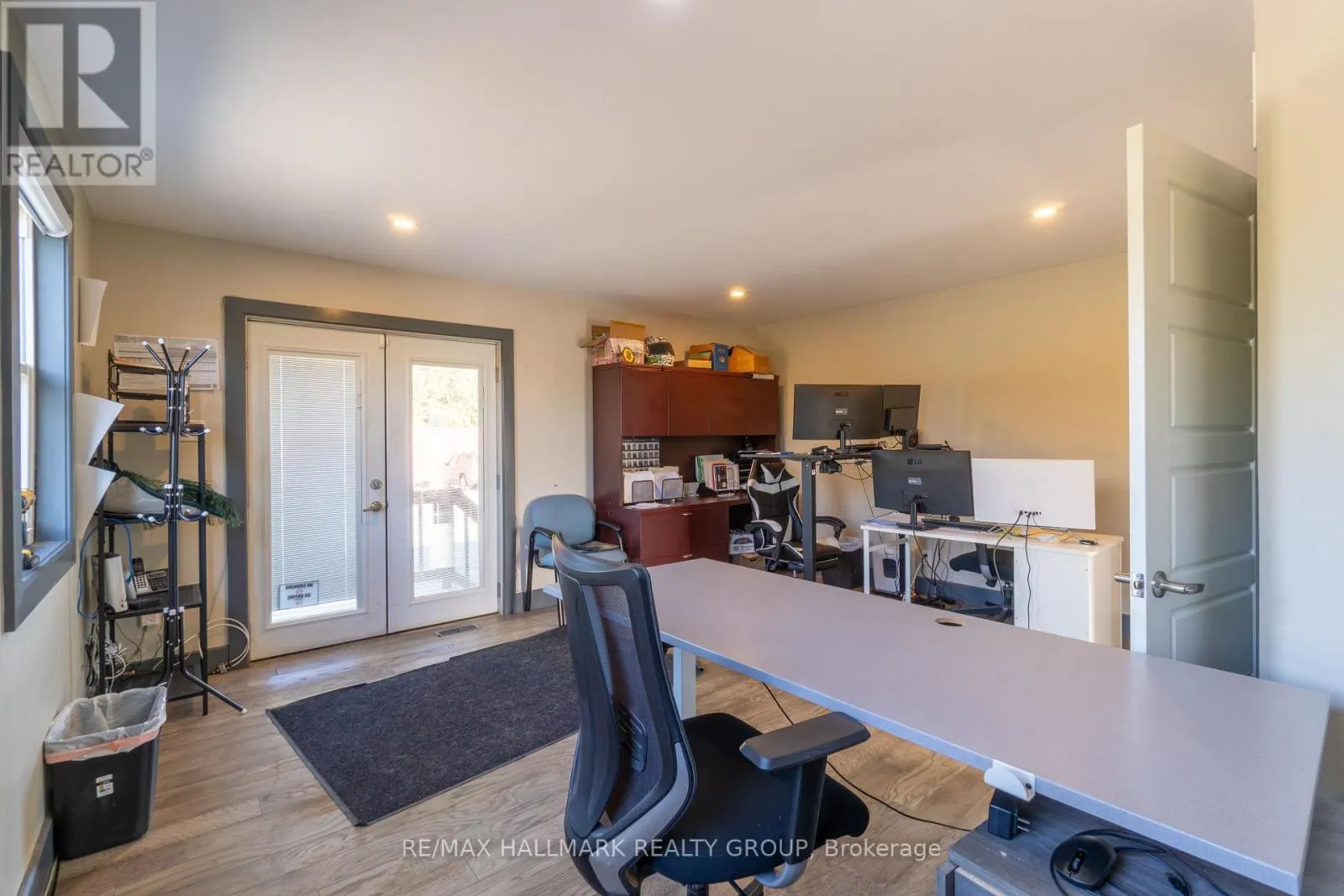6231 HAZELDEAN ROAD