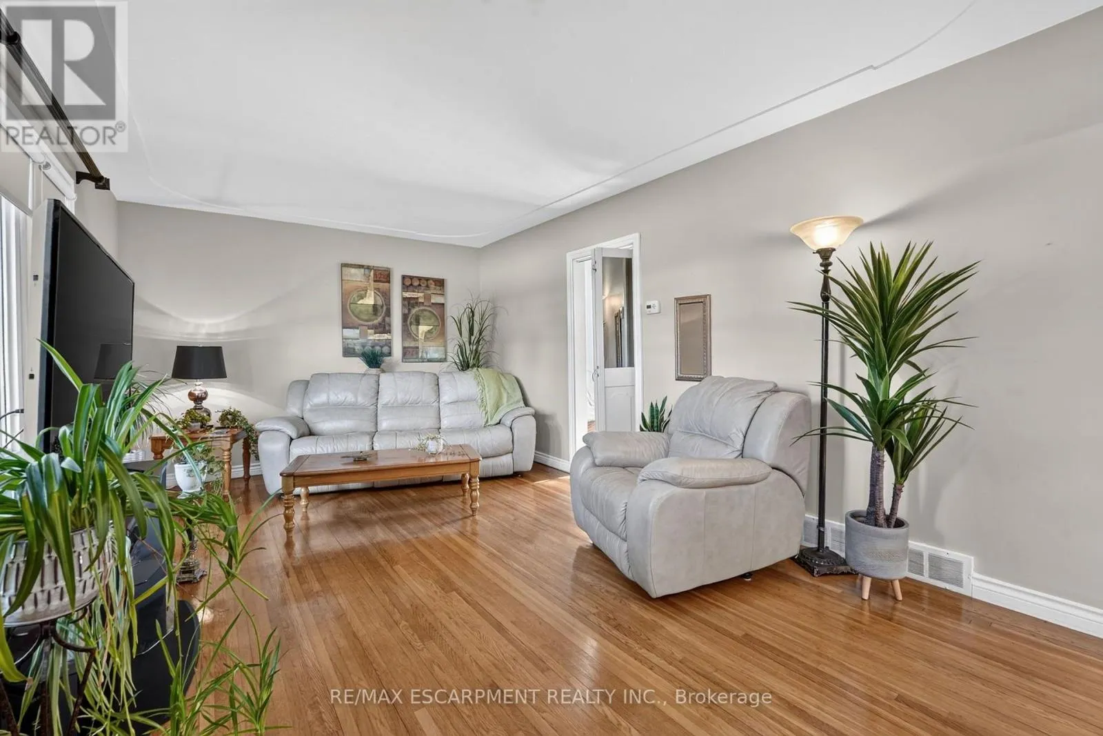 416 BARTLETT AVENUE