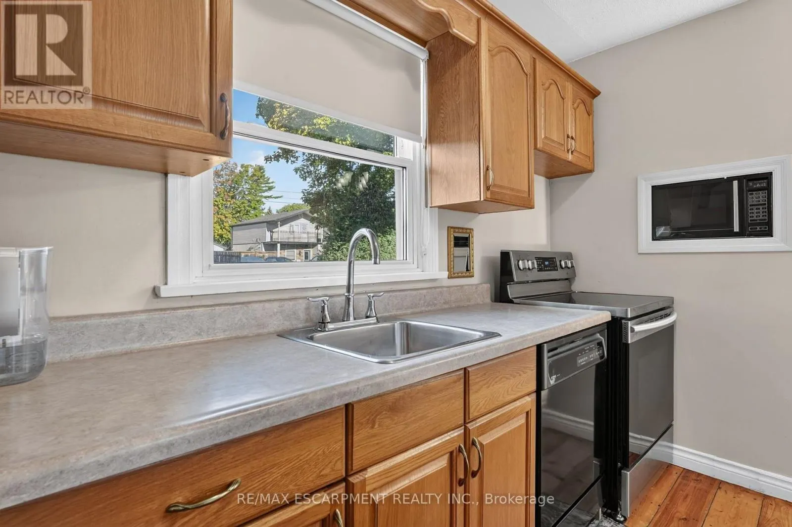 416 BARTLETT AVENUE