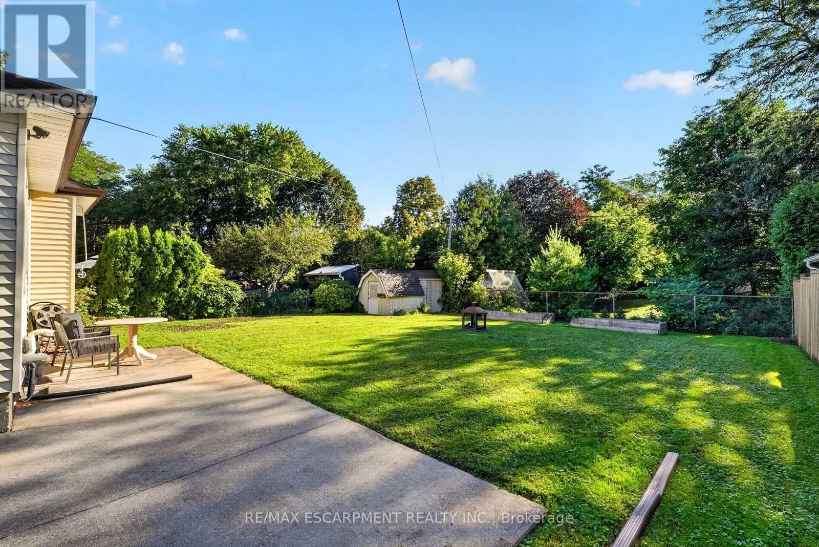 416 BARTLETT AVENUE