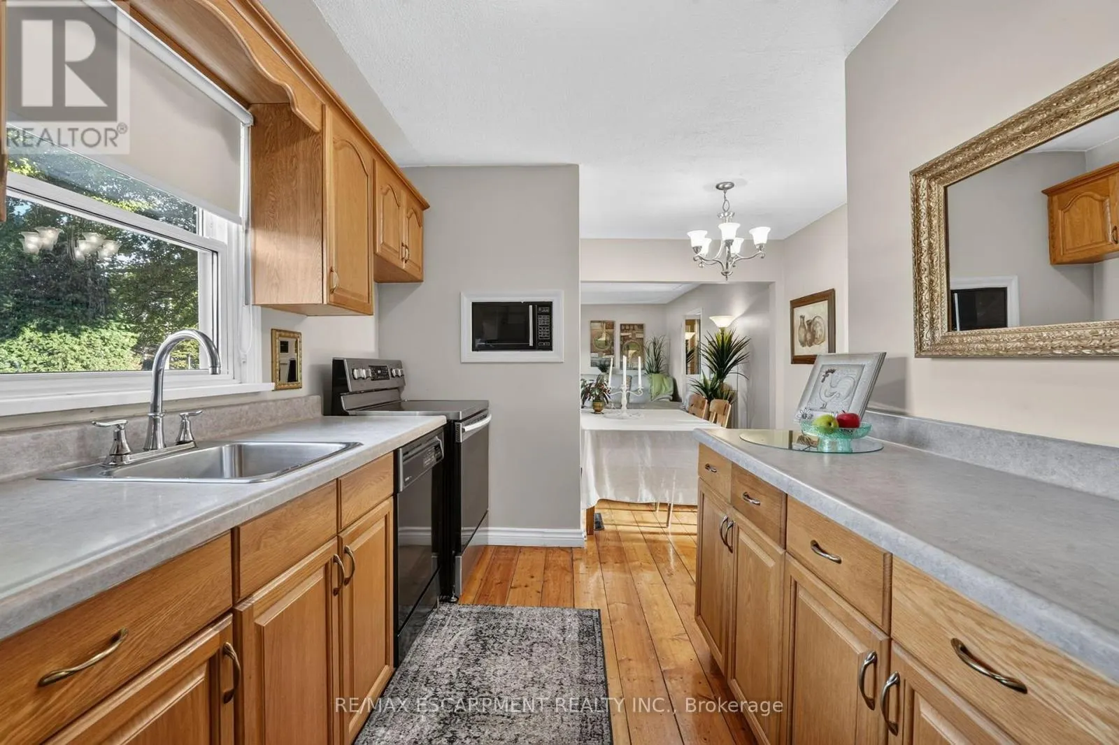 416 BARTLETT AVENUE