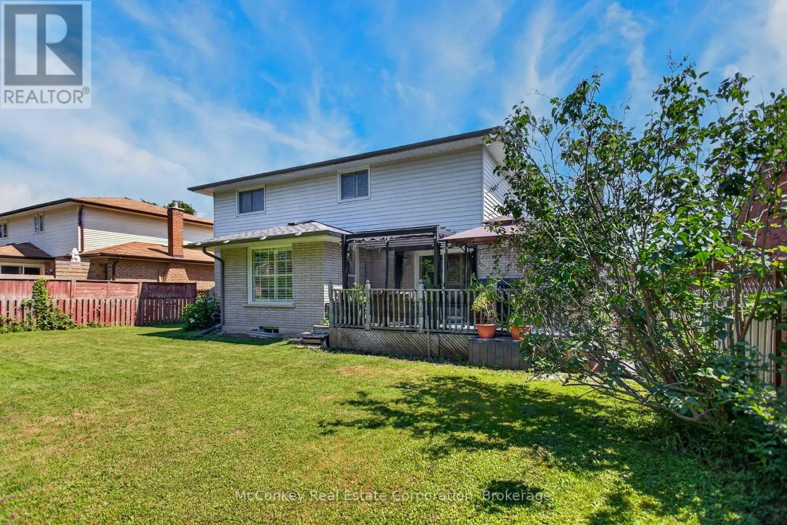 1817 PARKWOOD CIRCLE