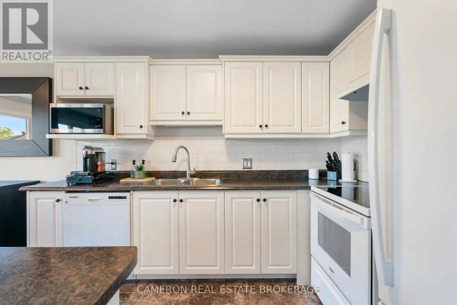 55 FORESTDALE CRESCENT