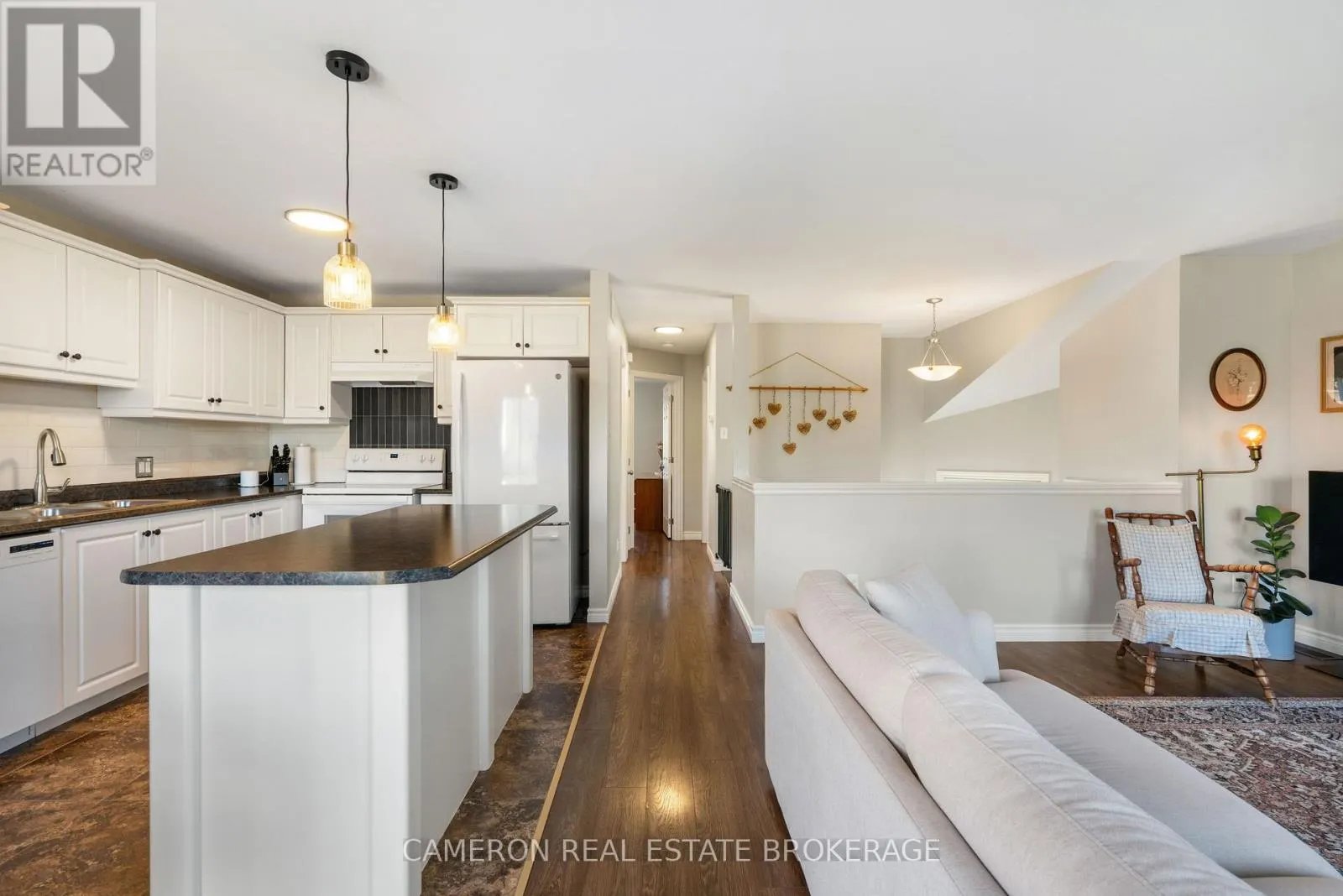 55 FORESTDALE CRESCENT