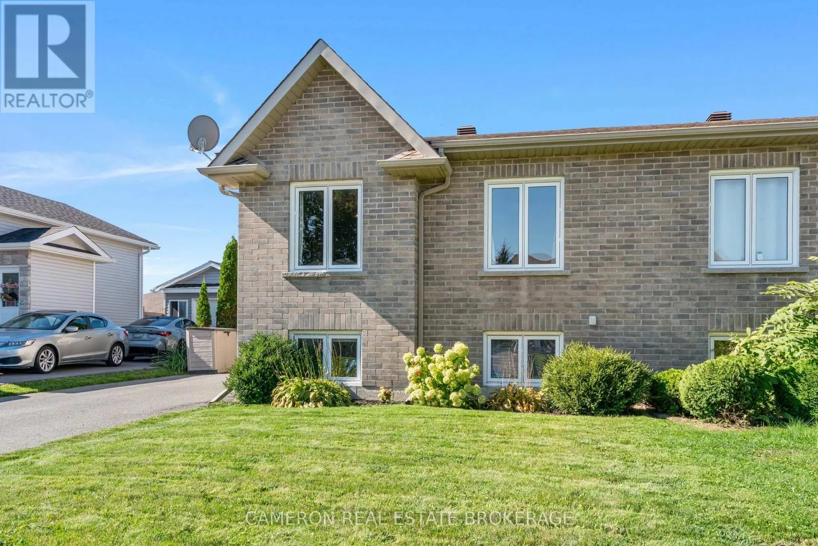 55 FORESTDALE CRESCENT