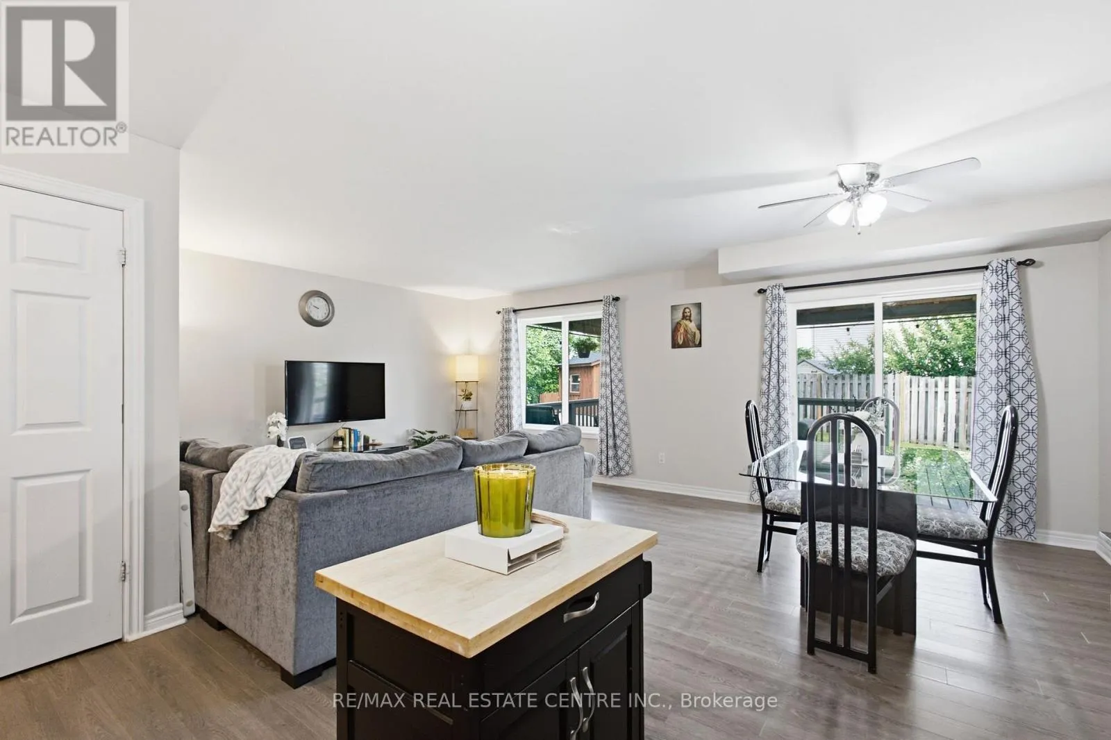 801 HUNTERS GATE CRESCENT