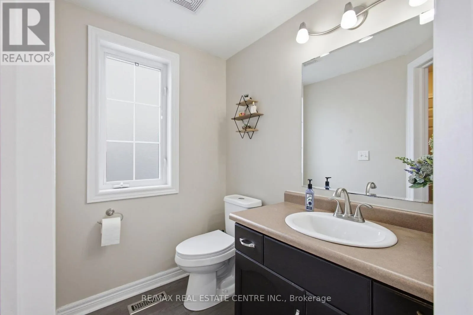 801 HUNTERS GATE CRESCENT