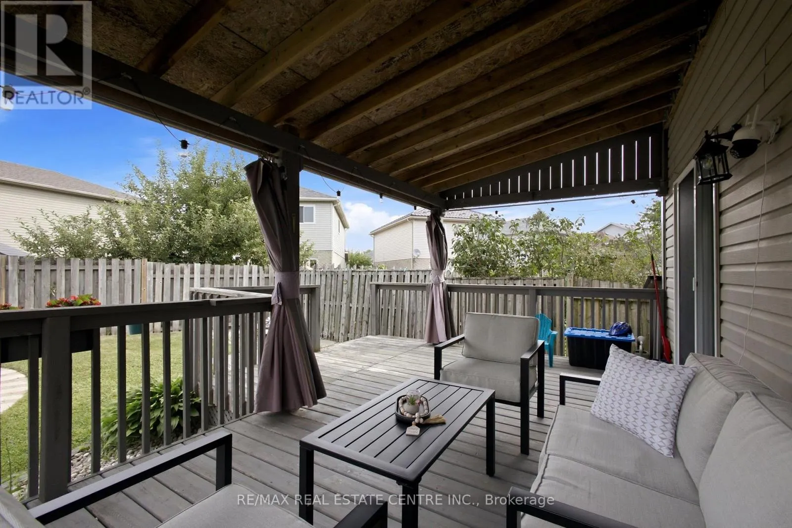 801 HUNTERS GATE CRESCENT