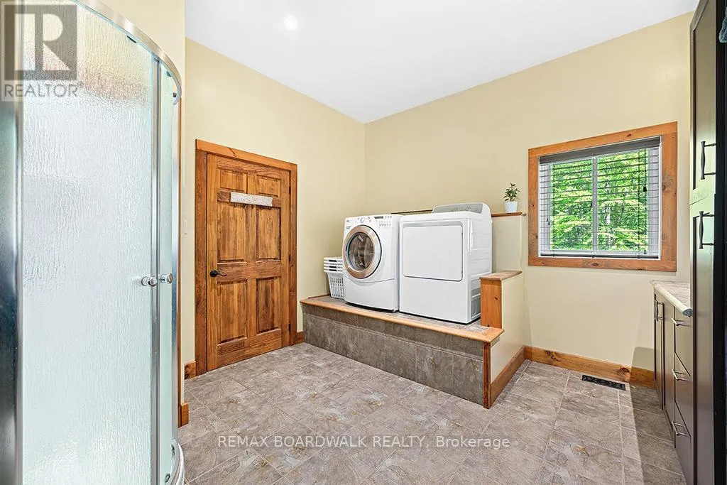 1439 LACROIX ROAD