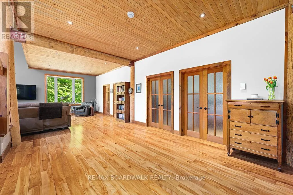 1439 LACROIX ROAD