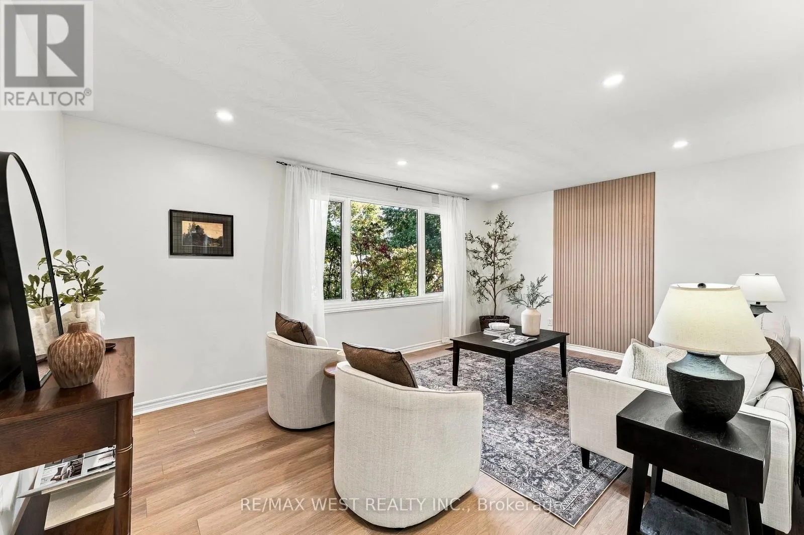 1271 FRANKLIN DRIVE