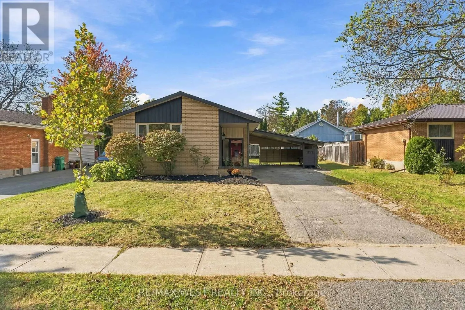 1271 FRANKLIN DRIVE