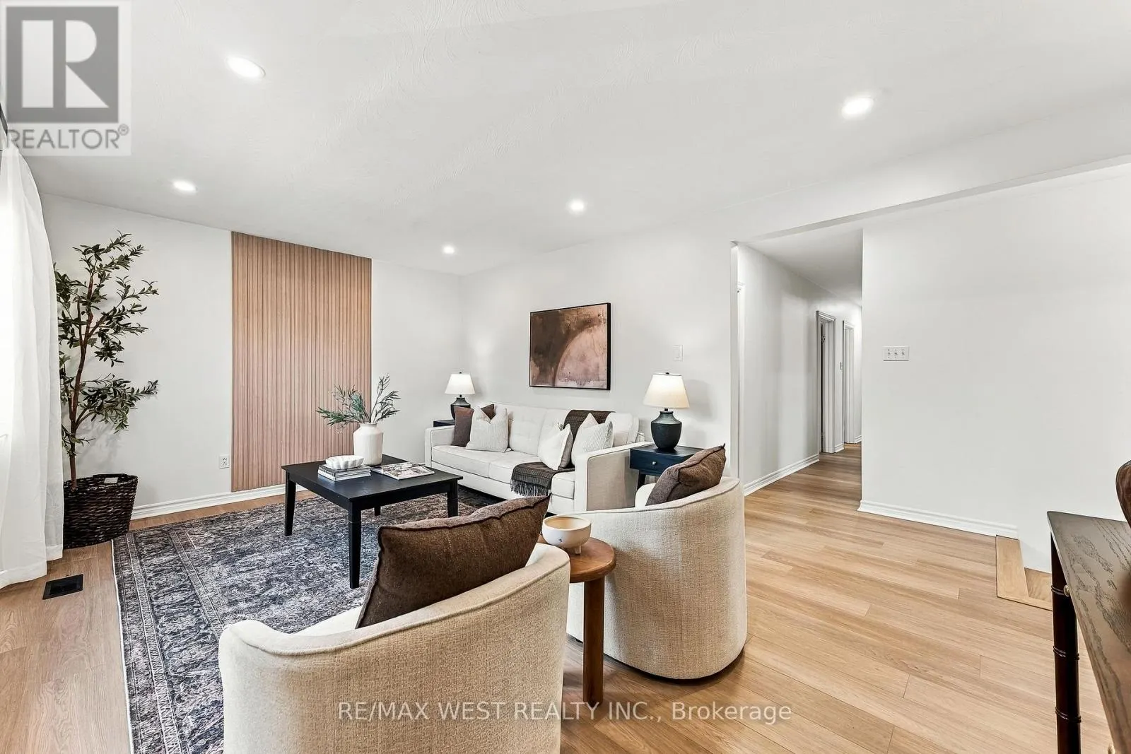 1271 FRANKLIN DRIVE