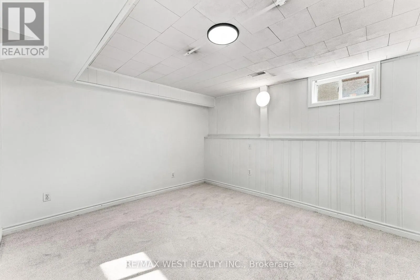 1271 FRANKLIN DRIVE