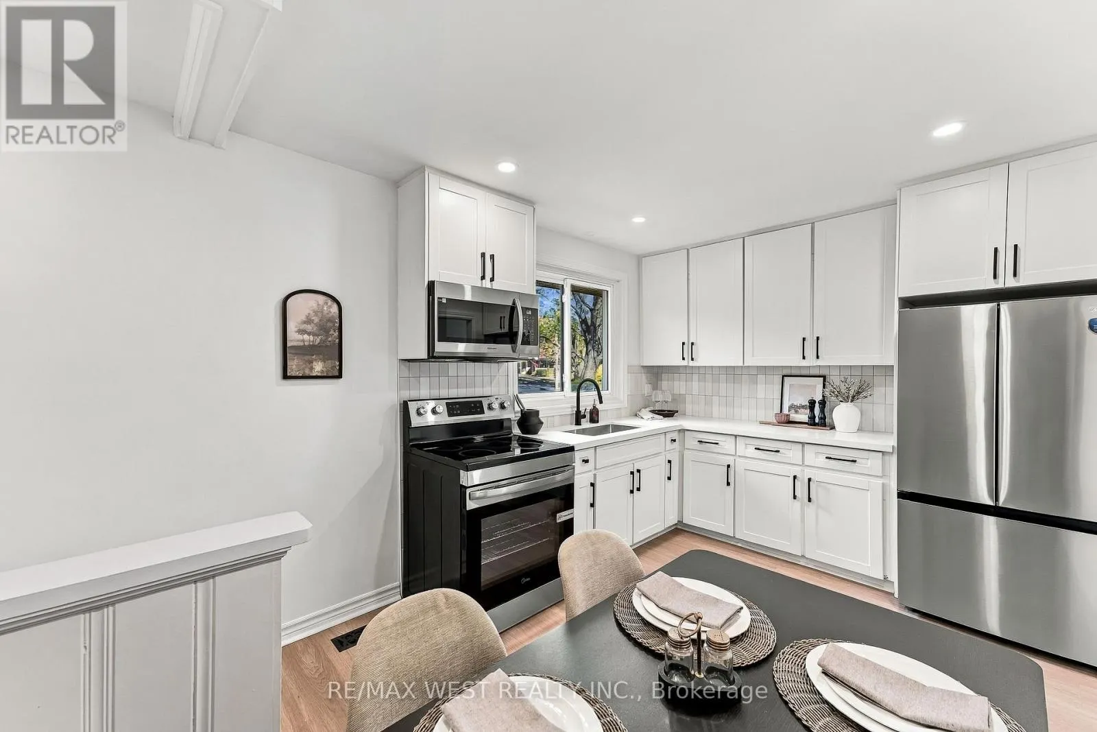 1271 FRANKLIN DRIVE