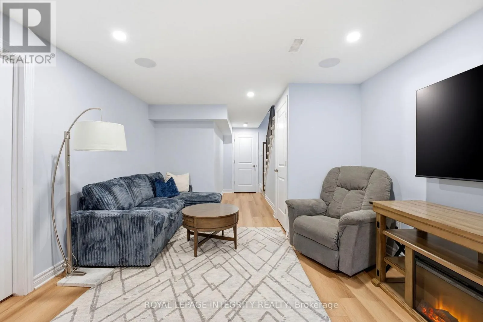 13 BRIXTON WAY
