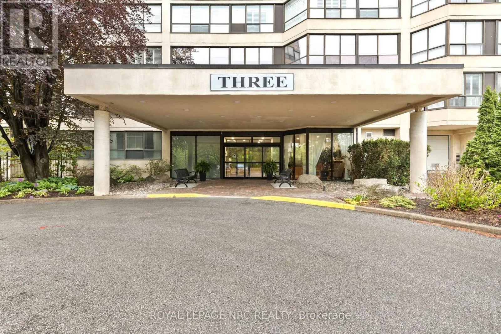 PH6 - 3 TOWERING HEIGHTS BOULEVARD #PH6