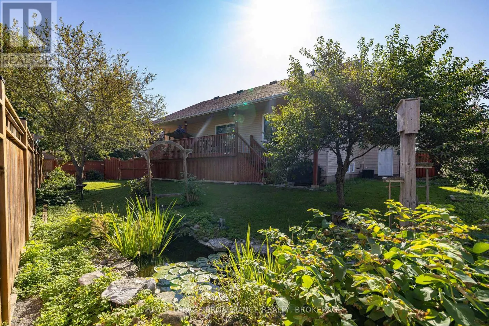 662 MILLBROOK CRESCENT