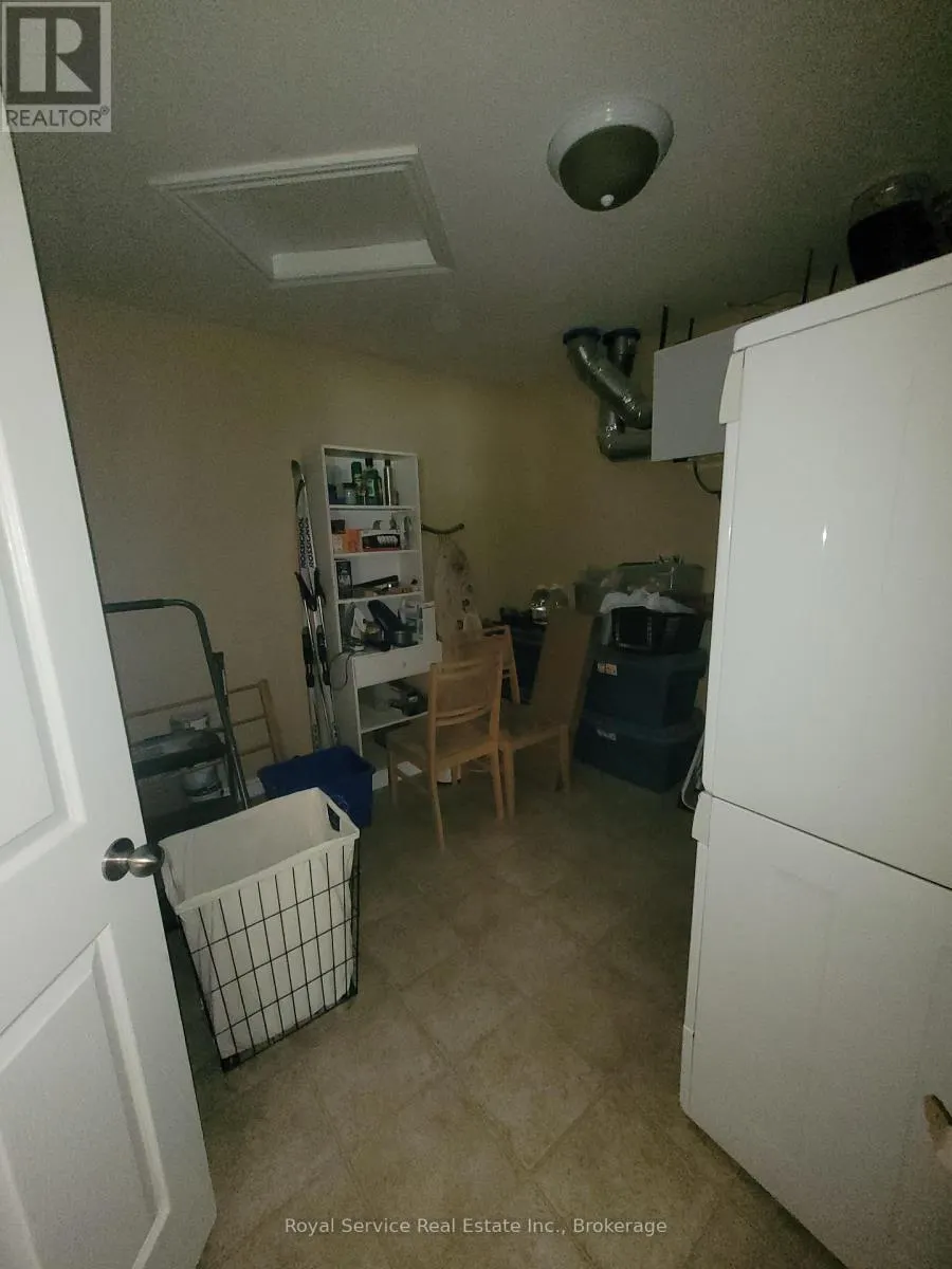 102 - 325 DENSMORE ROAD #102