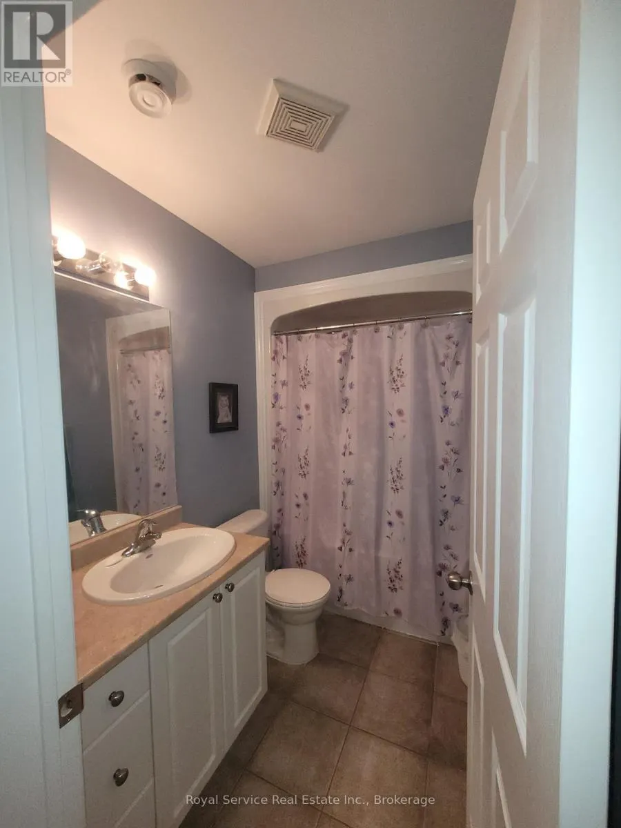 102 - 325 DENSMORE ROAD #102