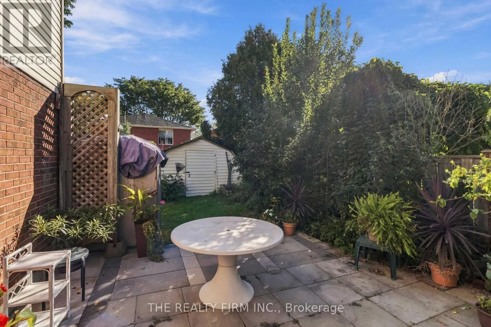 1132 IROQUOIS CRESCENT