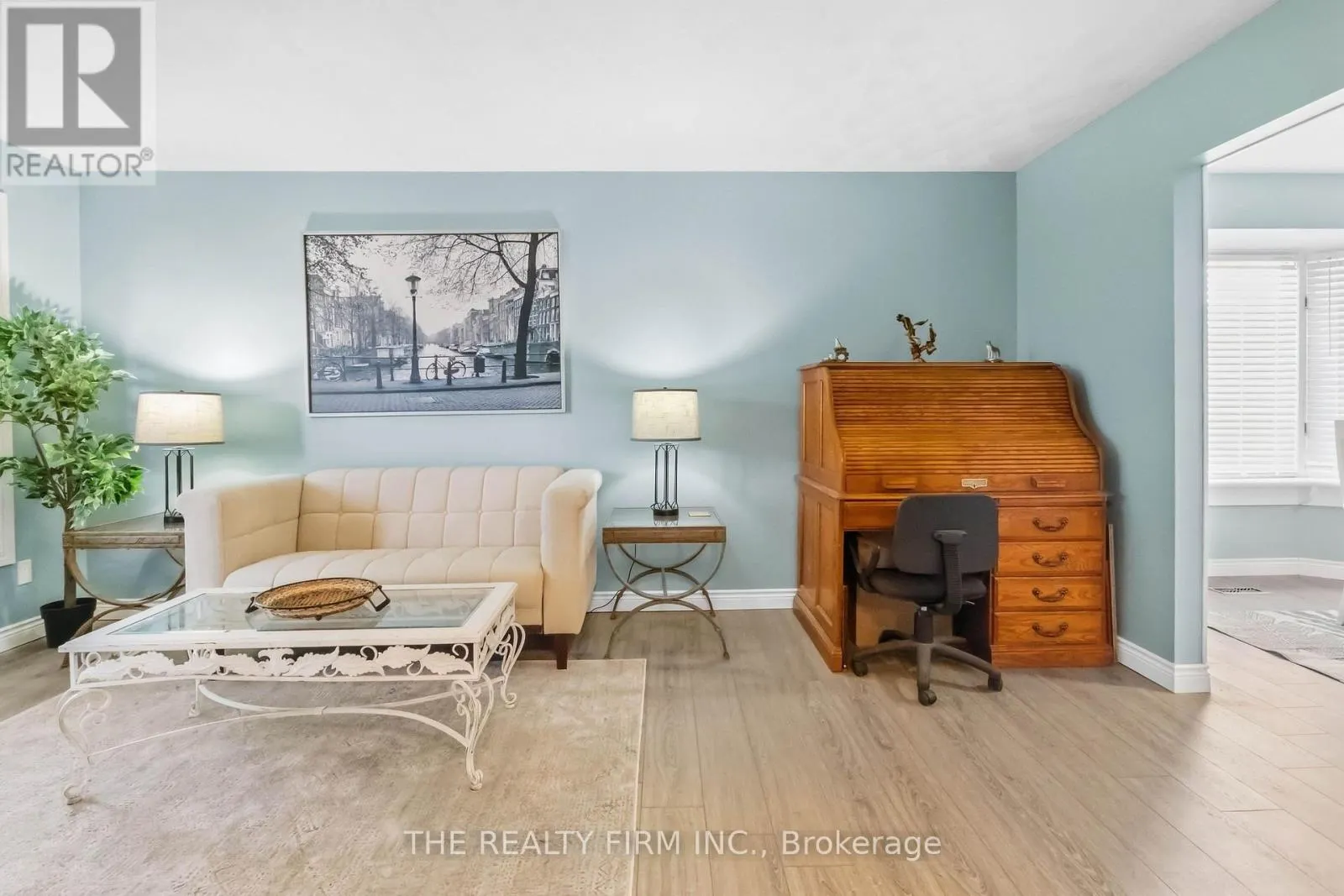 1132 IROQUOIS CRESCENT