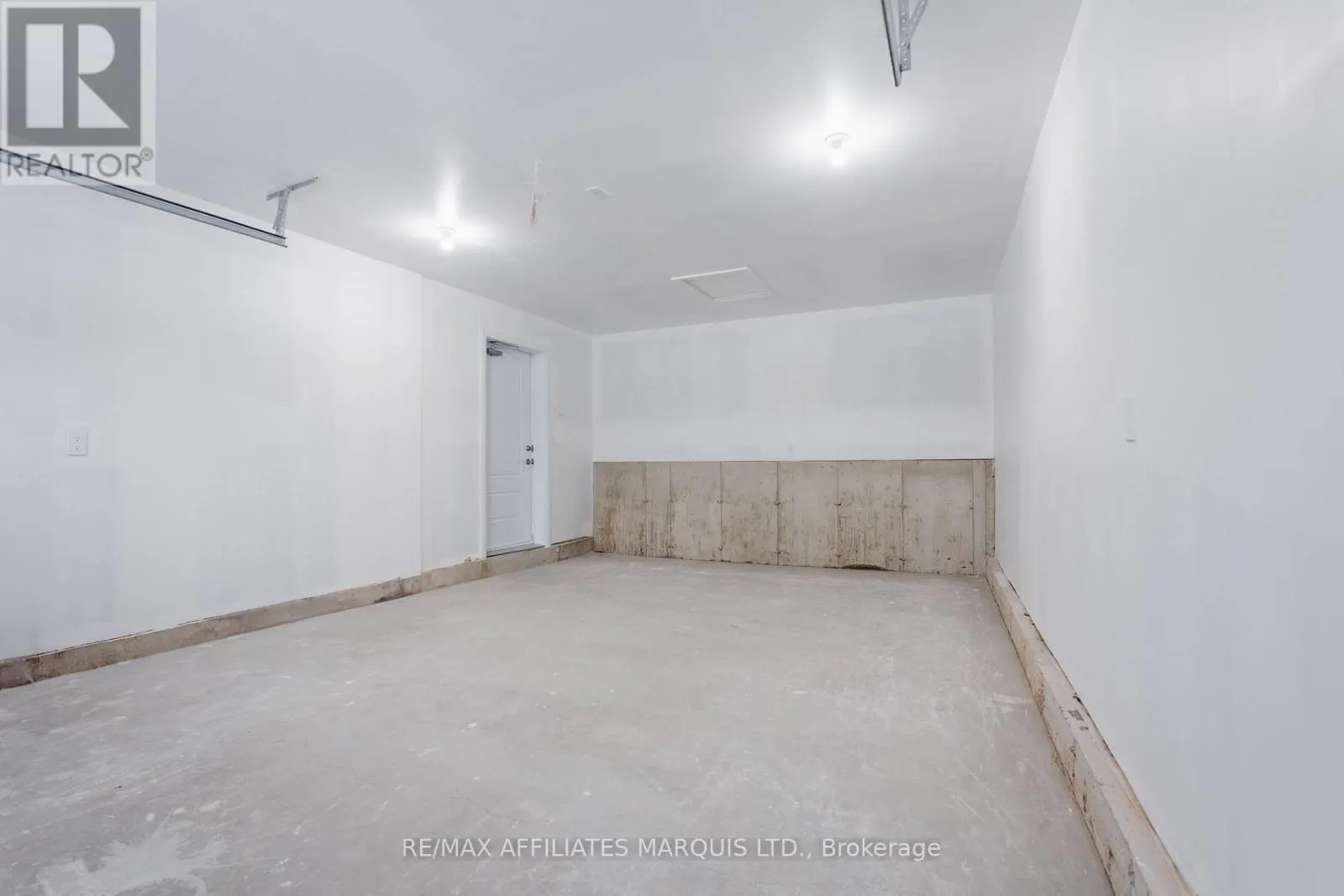 201 RUBY DRIVE