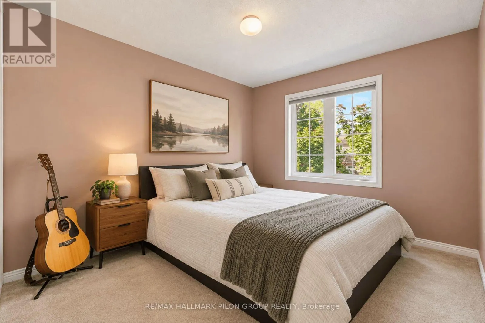 958 MARKWICK CRESCENT