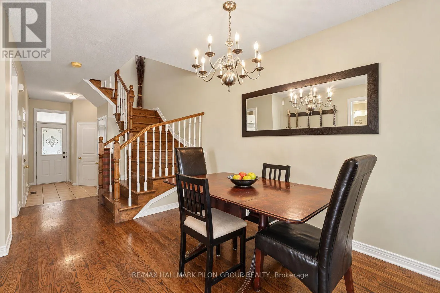 958 MARKWICK CRESCENT
