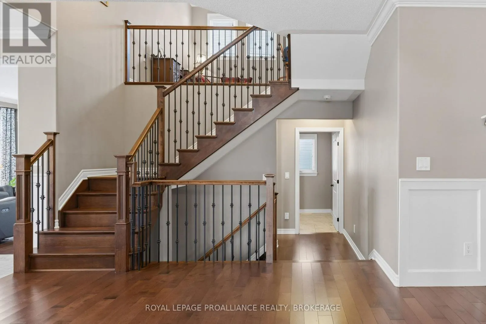 633 FIELDSTONE DRIVE