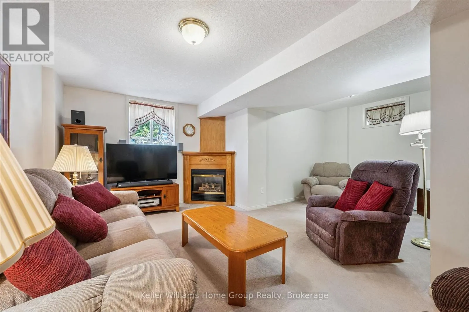 63 BOULDER CRESCENT