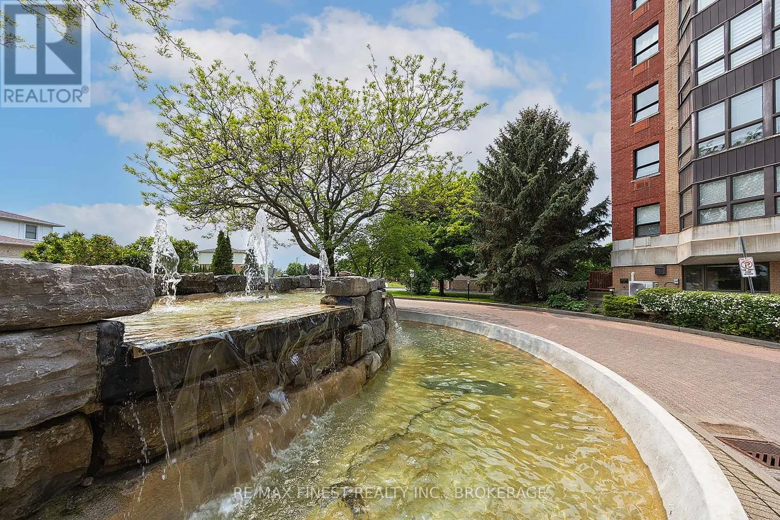 601 - 675 DAVIS DRIVE #601