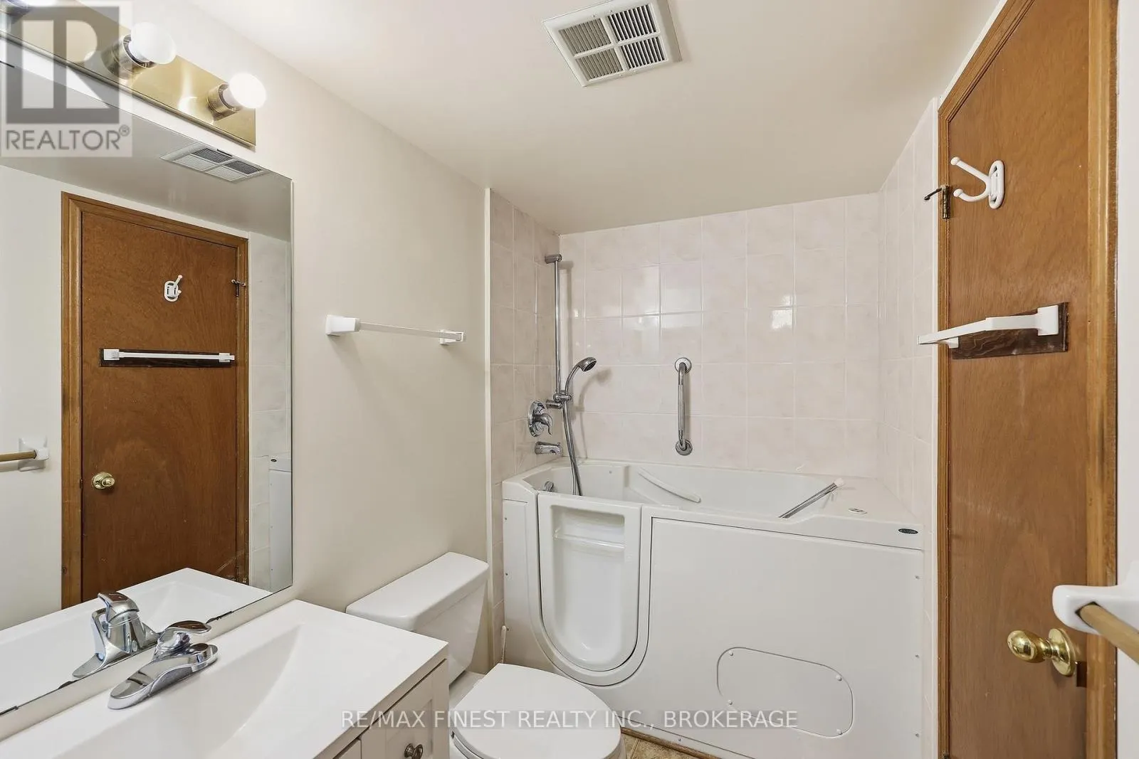 601 - 675 DAVIS DRIVE #601