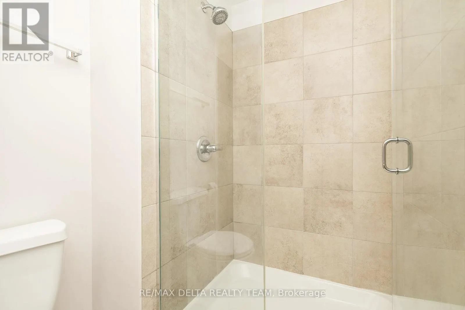 1207 - 70 LANDRY STREET