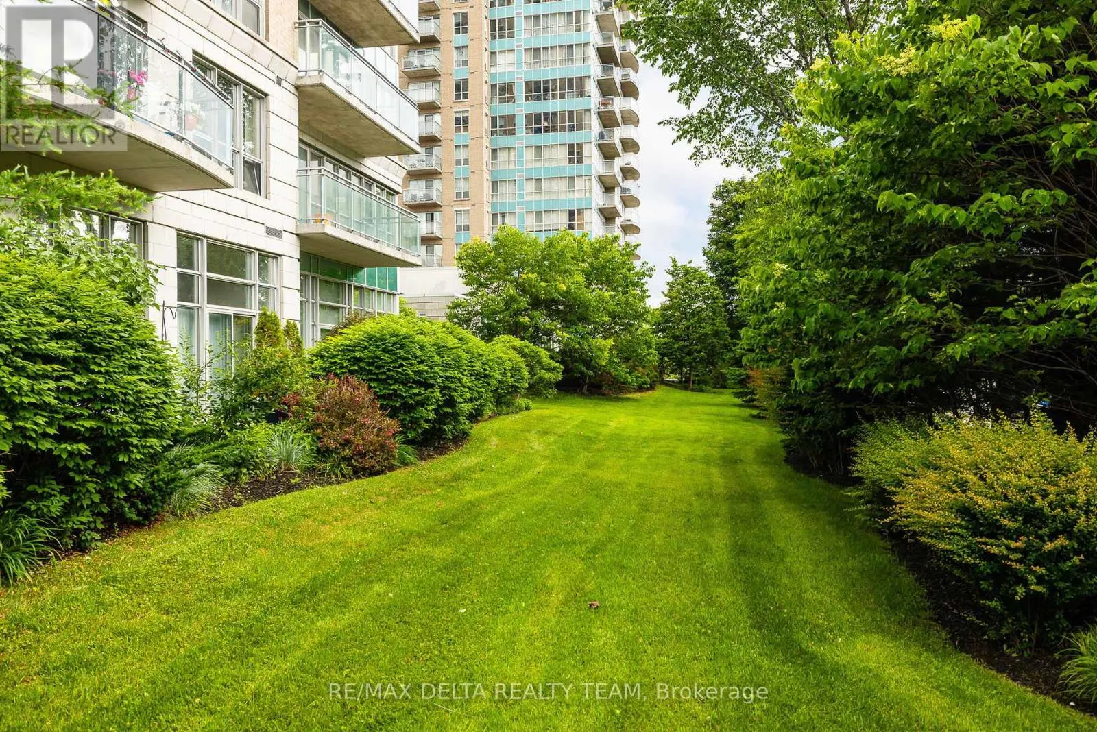 1207 - 70 LANDRY STREET