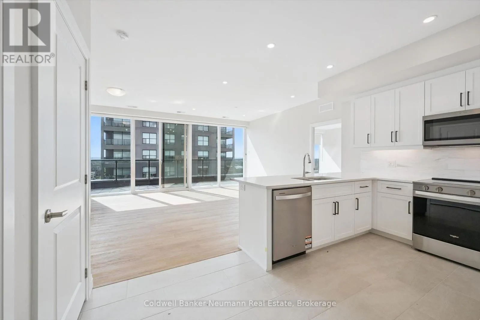 804 - 1882 GORDON STREET #804