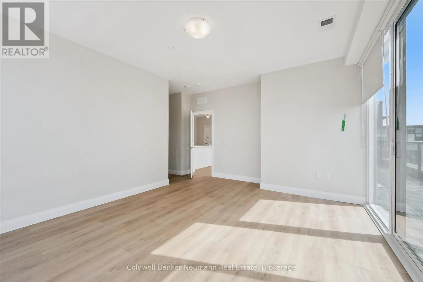 804 - 1882 GORDON STREET #804