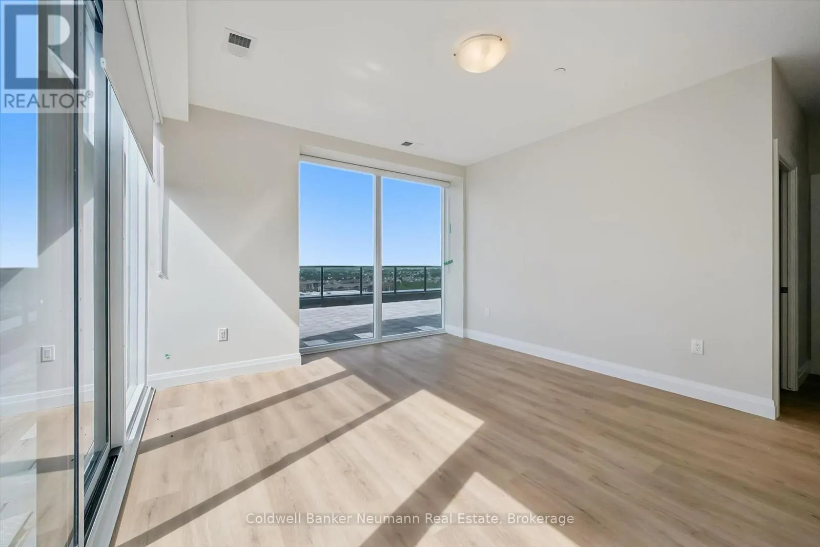 804 - 1882 GORDON STREET #804