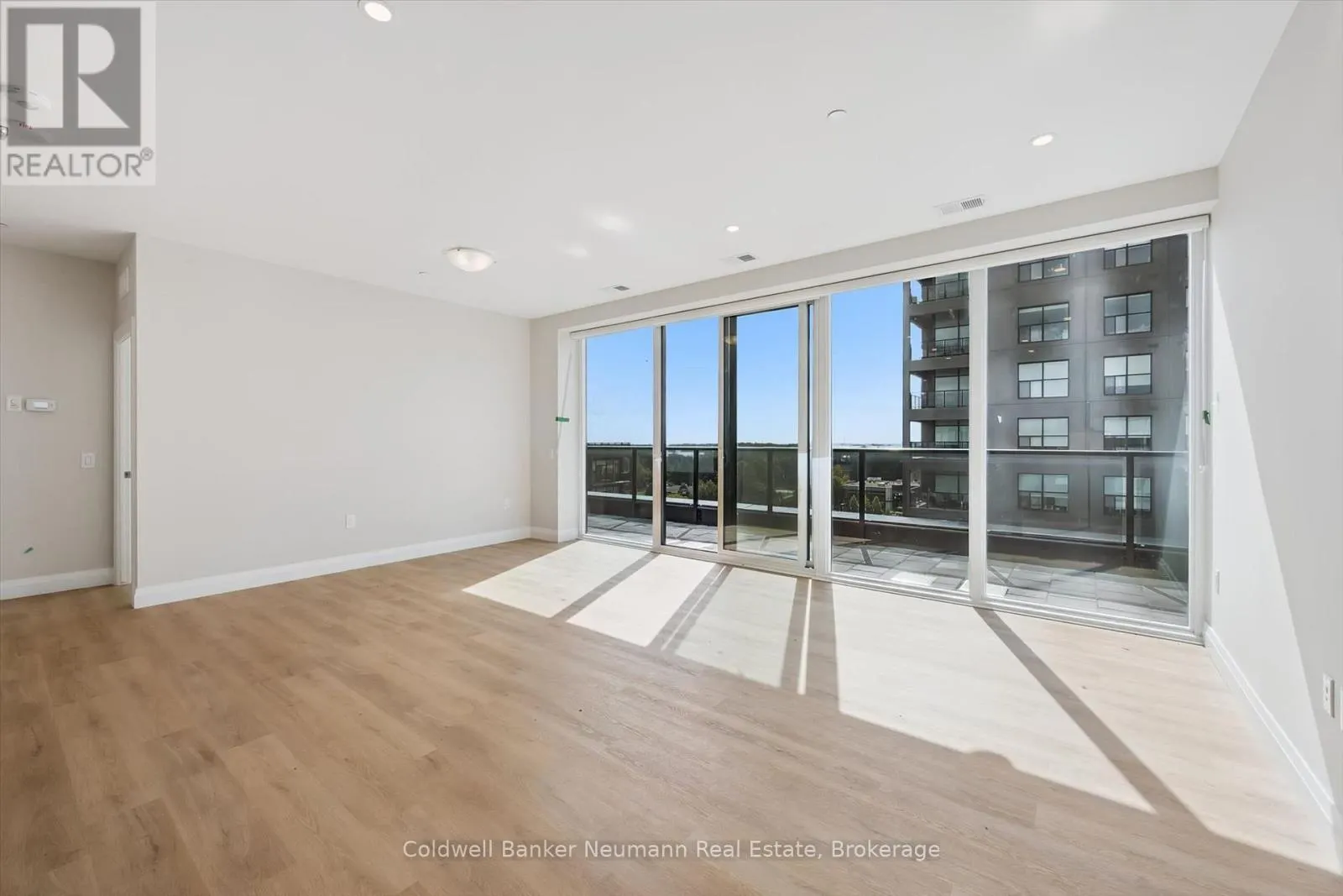 804 - 1882 GORDON STREET #804