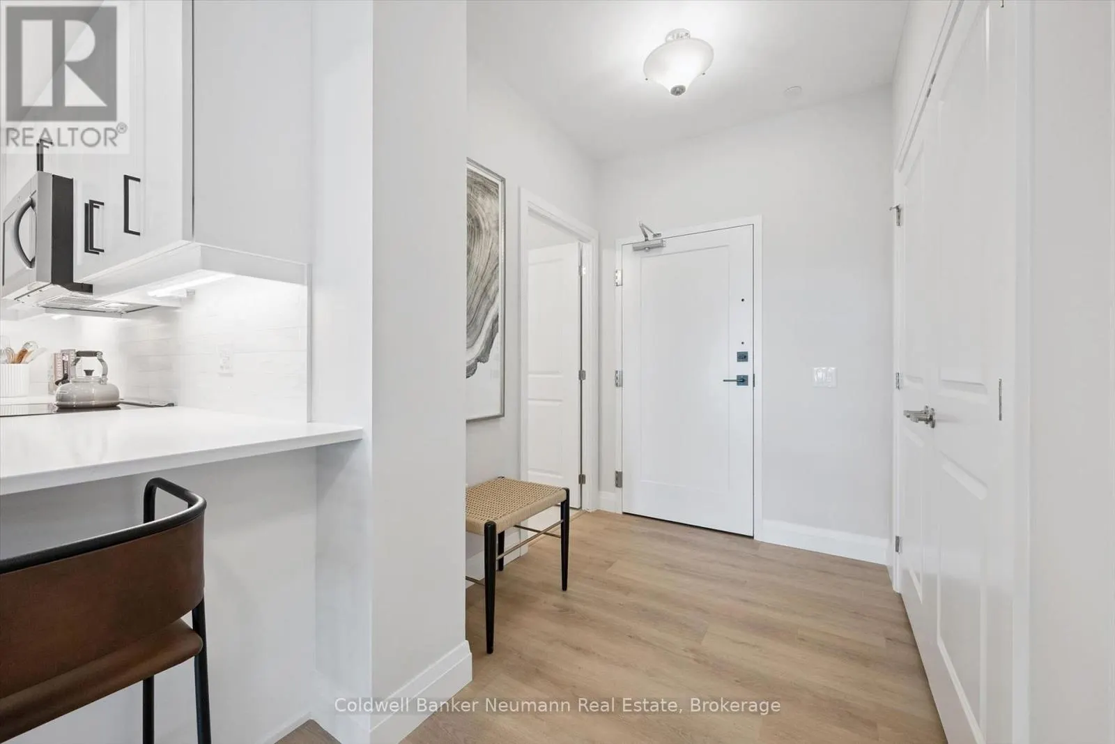 521 - 1882 GORDON STREET #521